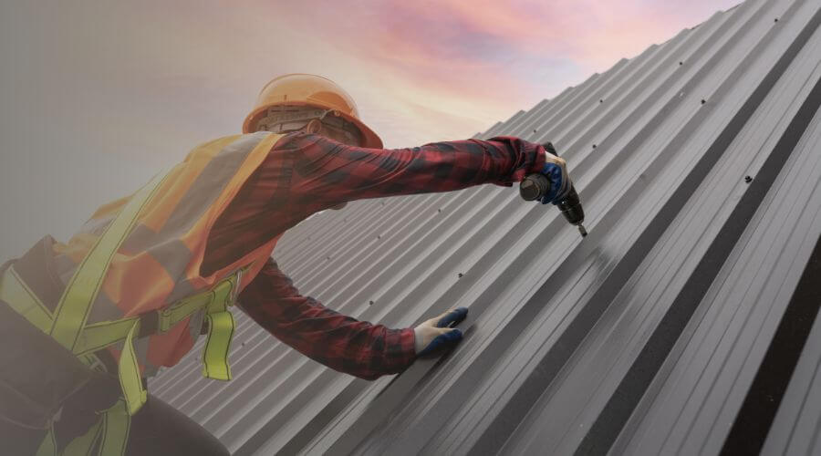 Expert Emergency Roof Repairs services in Grand Forks Afb, ND